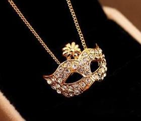 Fashion Mask Retro Palace Drill Rhinestone Necklace